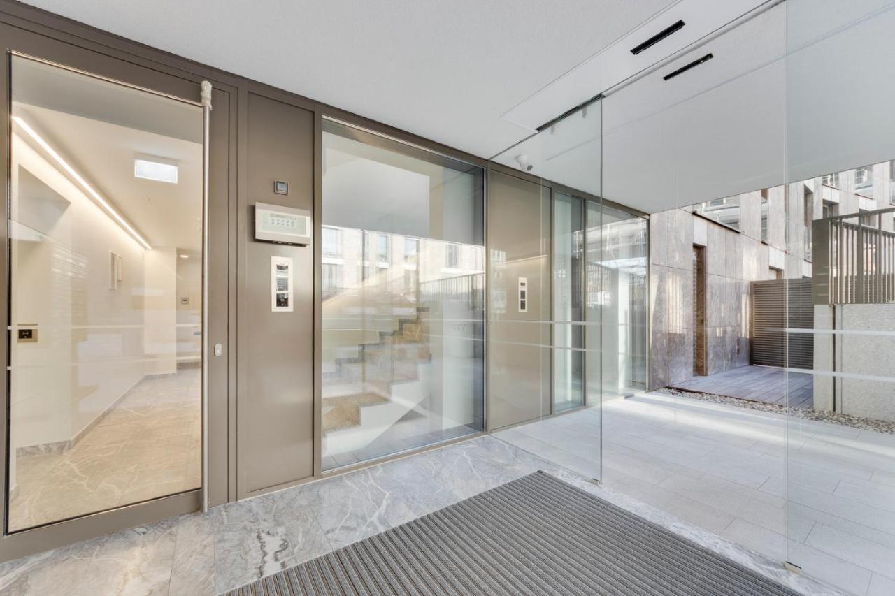 Central Apartment With Private Garage 卢布尔雅那 外观 照片